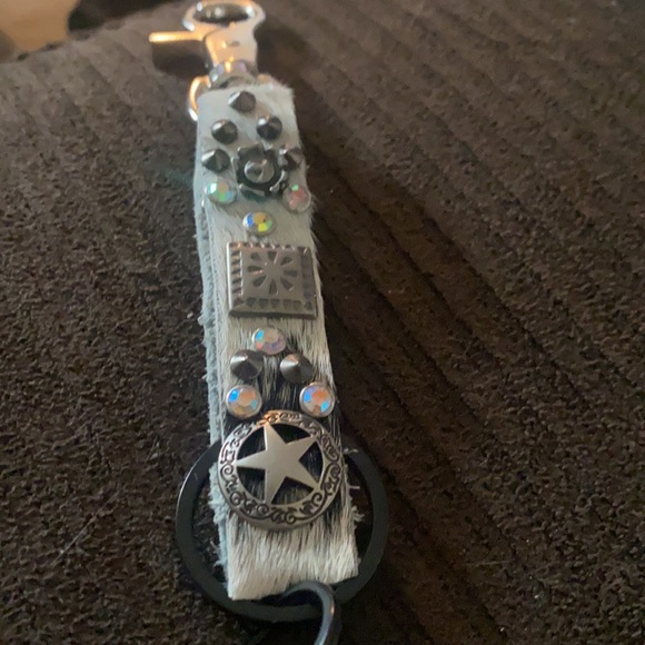 Custom KeyChain - Picture 2 of 4